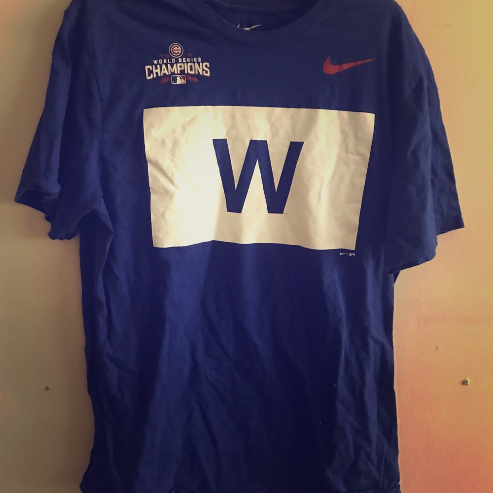 Nike Chicago Cubs World Championship “Fly the W”